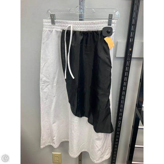 Skirt Maxi By Clothes Mentor In Black & White, Size: S