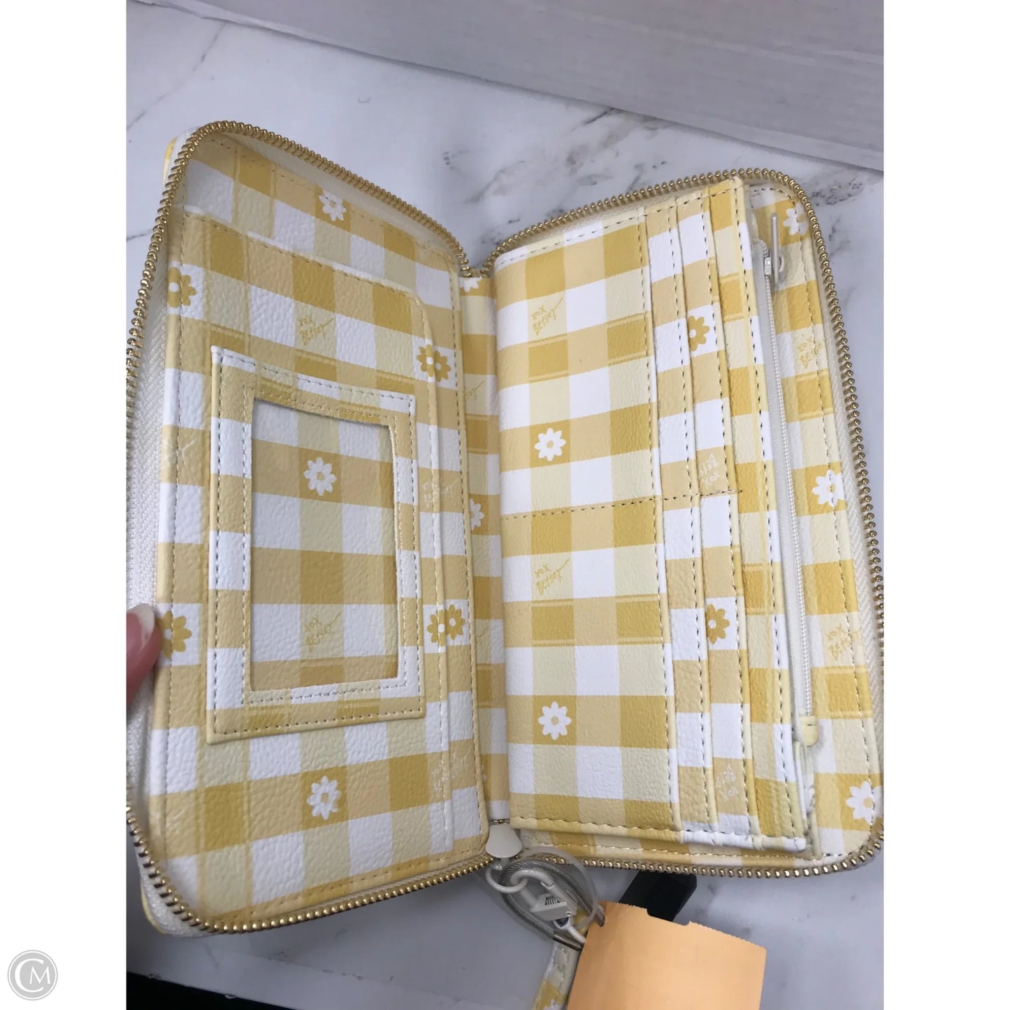 Wristlet By Betsey Johnson, Size: Large