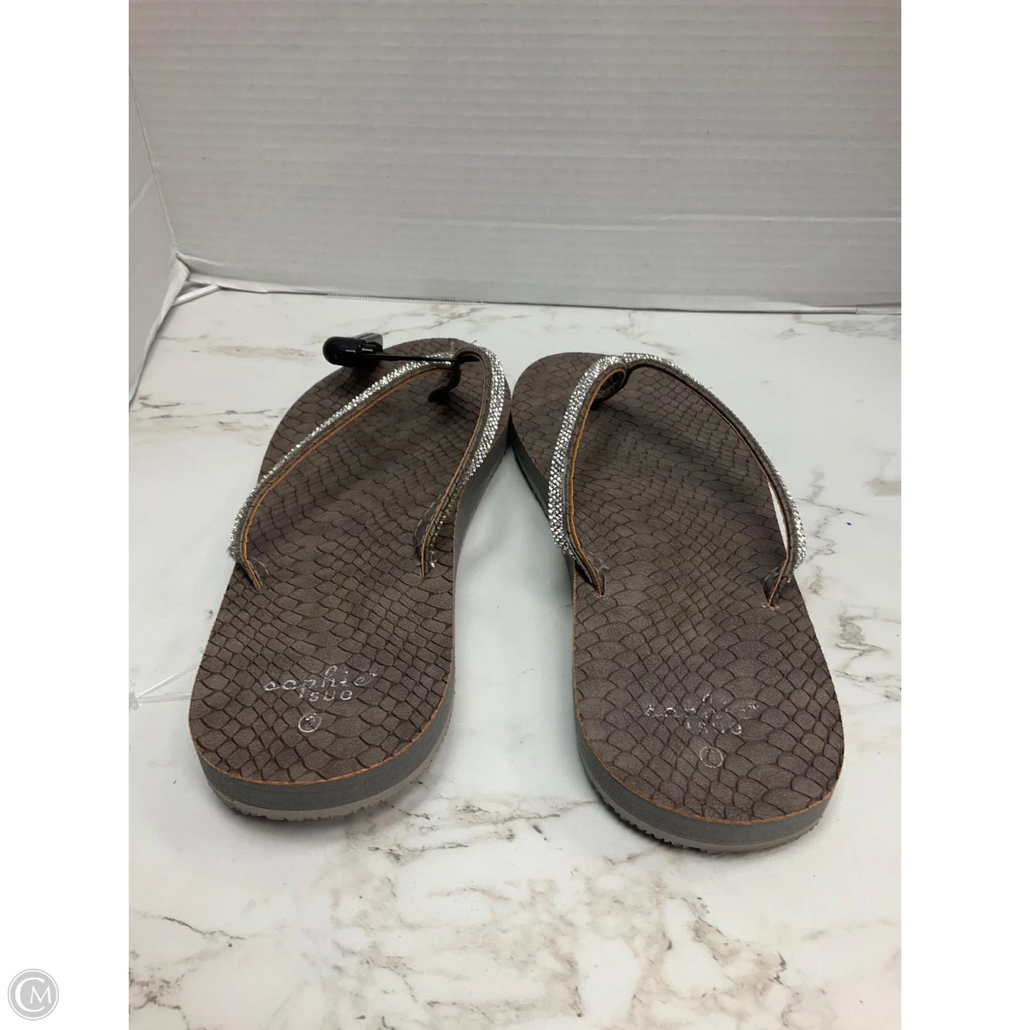 Sandals Flip Flops By Cmc In Brown, Size: 9