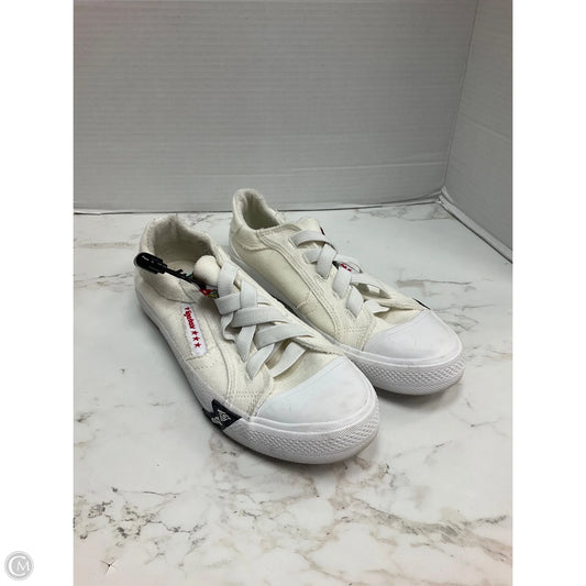 Shoes Sneakers By Cmc In White, Size: 8.5