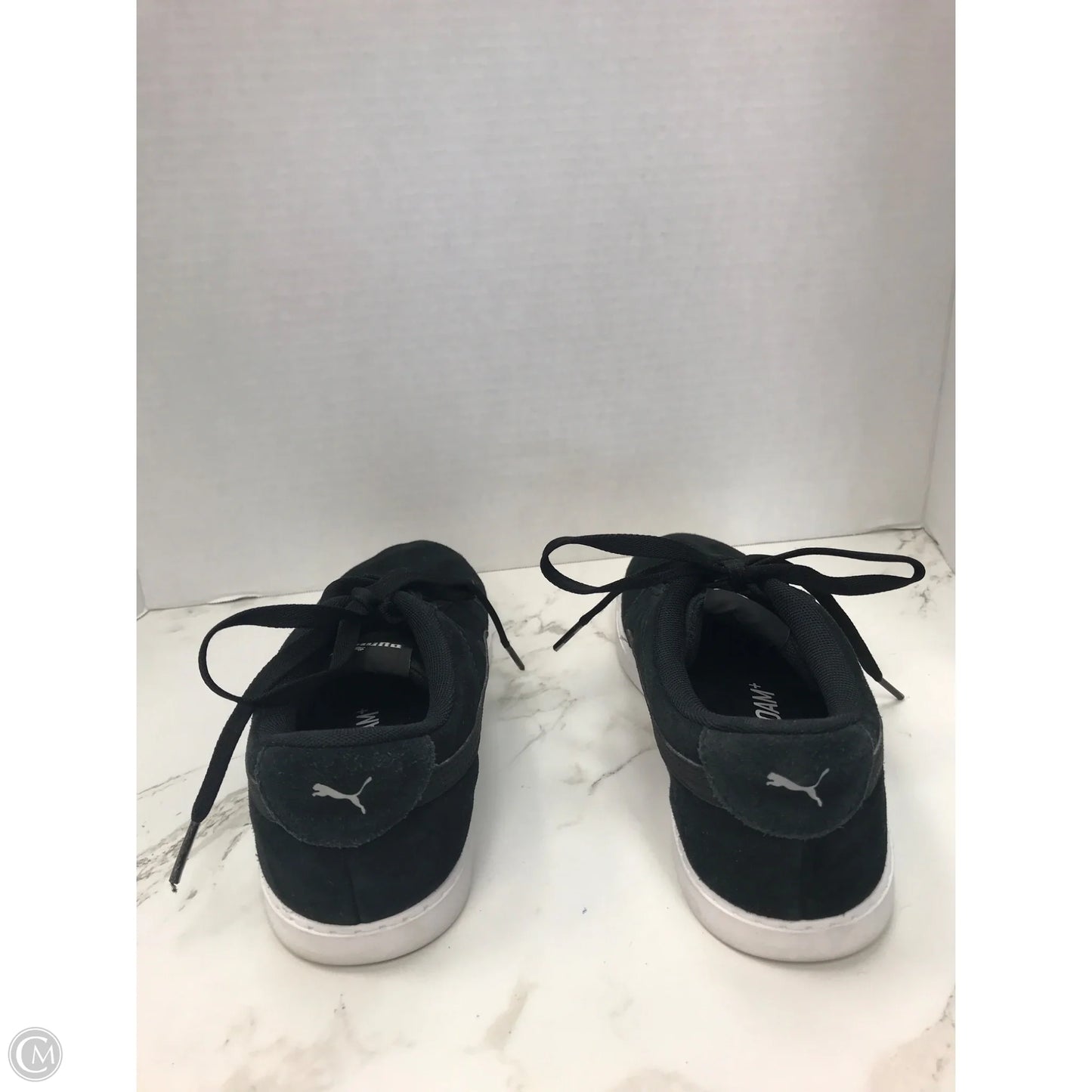 Shoes Sneakers By Puma In Black, Size: 9