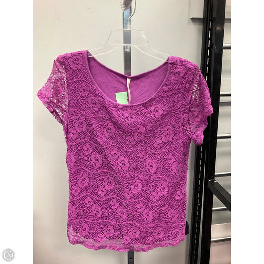 Top Short Sleeve By Leo And Nicole In Purple, Size: M
