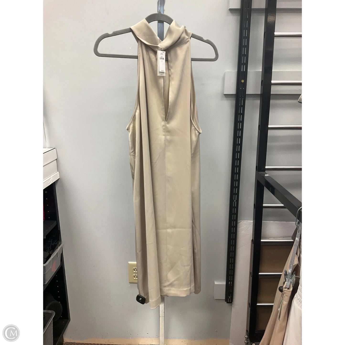Dress Casual Short By Banana Republic In Beige, Size: Xl