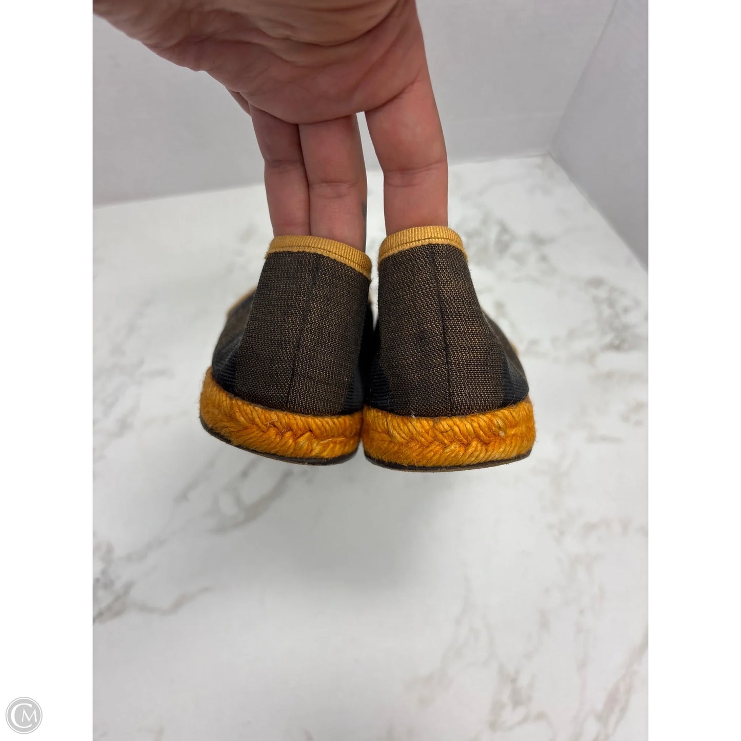 Shoes Luxury Designer By Fendi In Brown, Size: 9