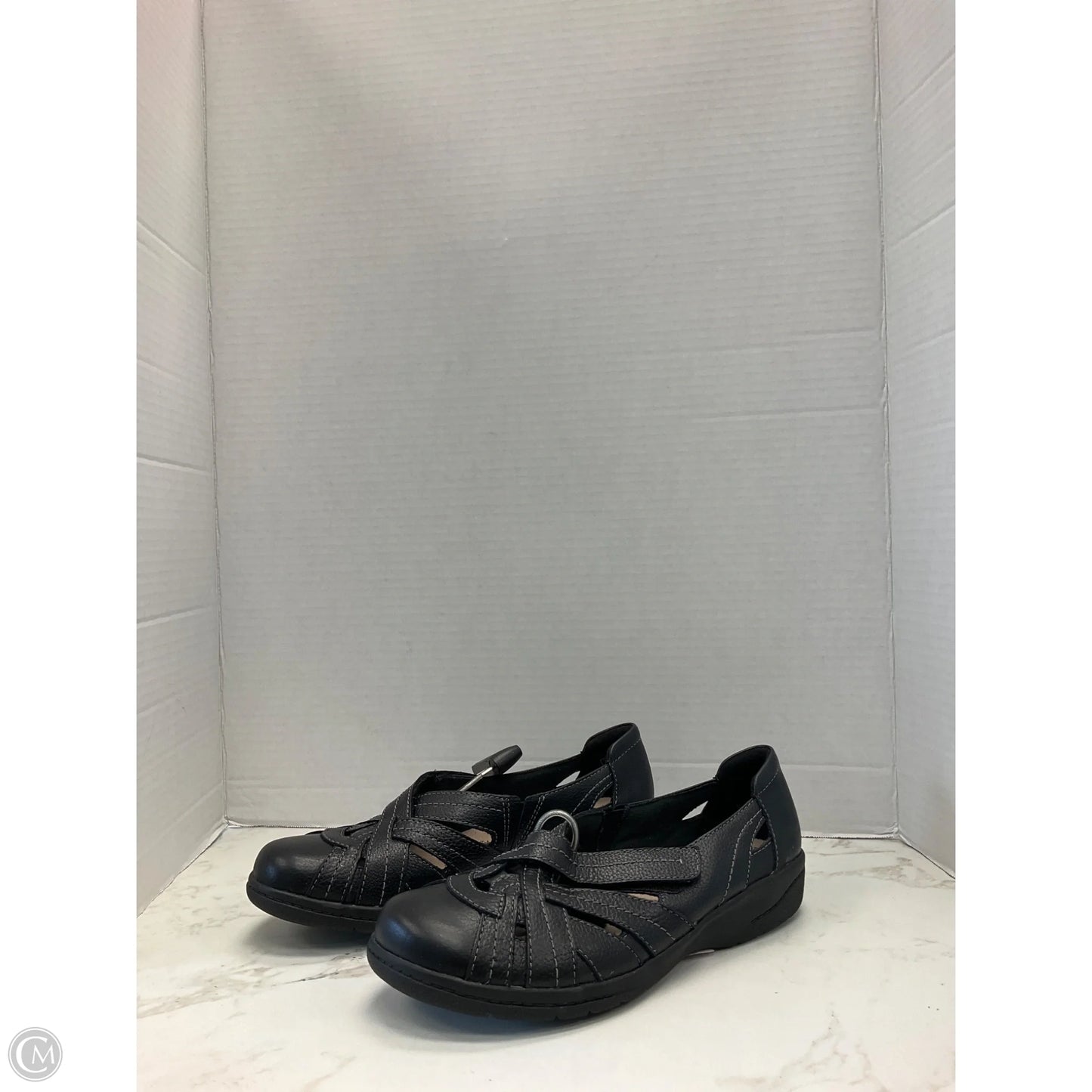 Shoes Flats By Clarks In Black, Size: 6.5