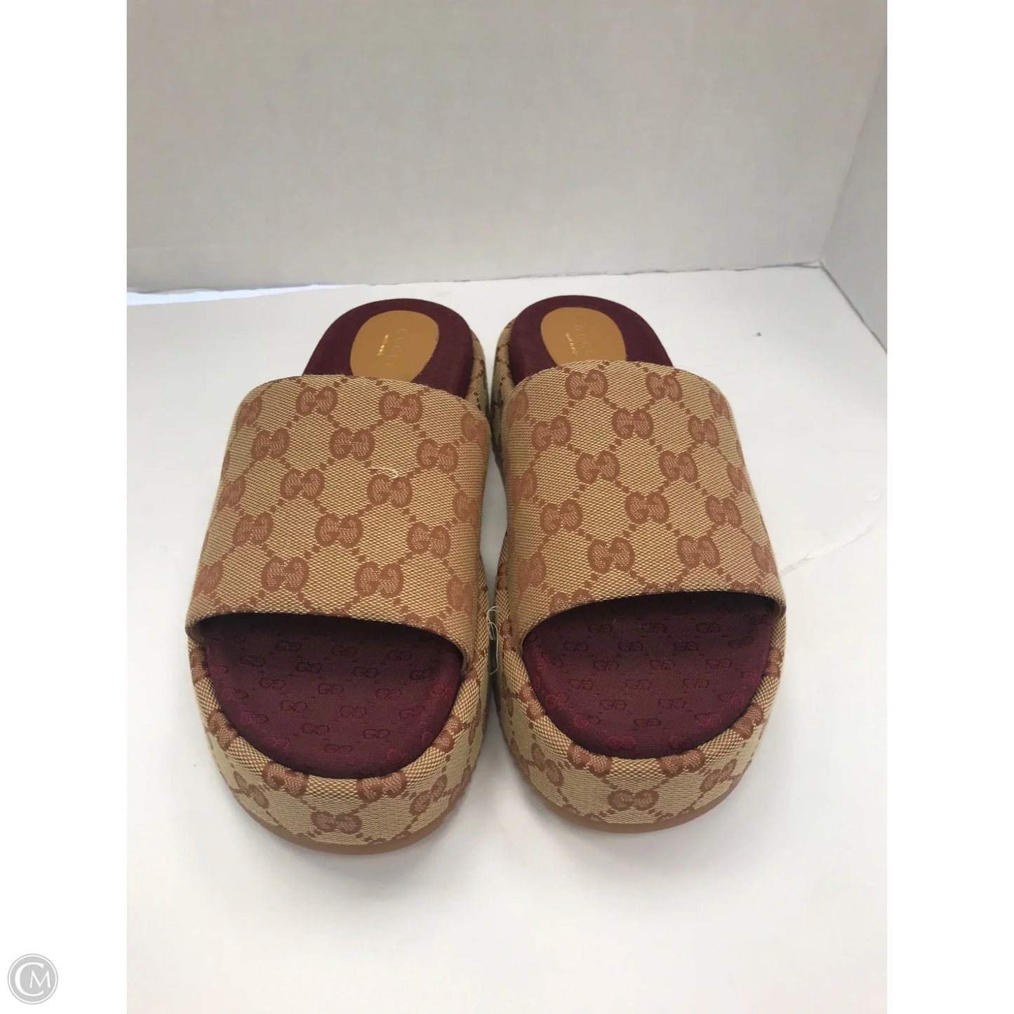 Sandals Luxury Designer By Gucci In Tan, Size: 9