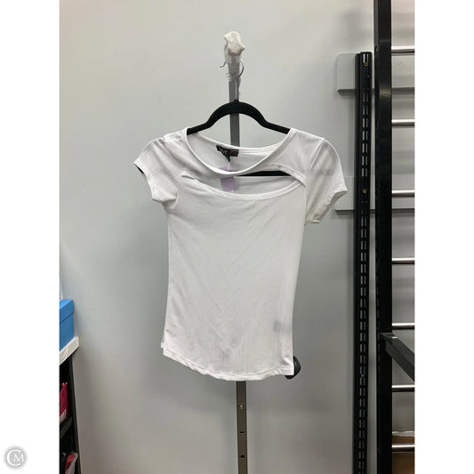 Top Short Sleeve By Love In White, Size: S