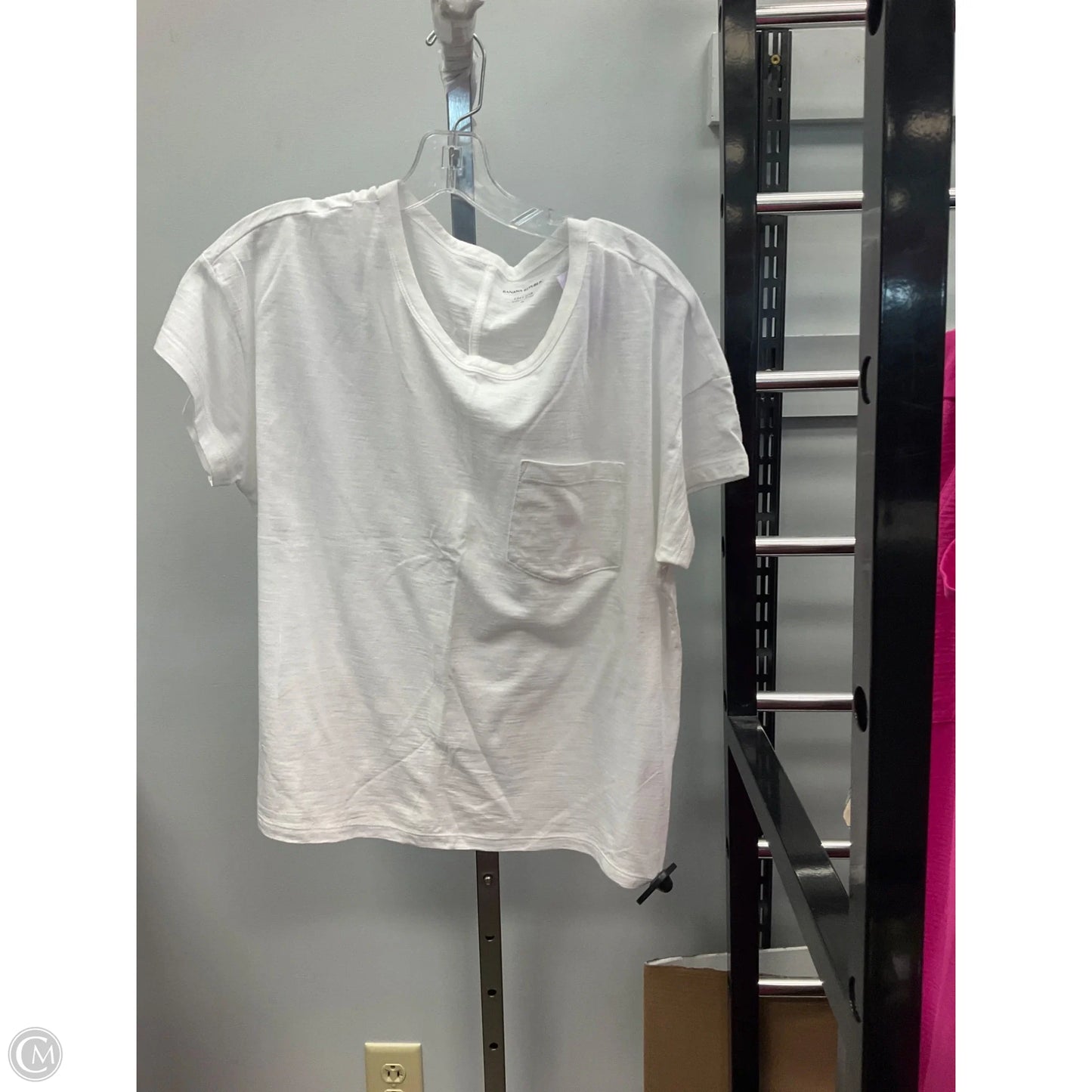 Top Short Sleeve Basic By Banana Republic In White, Size: M