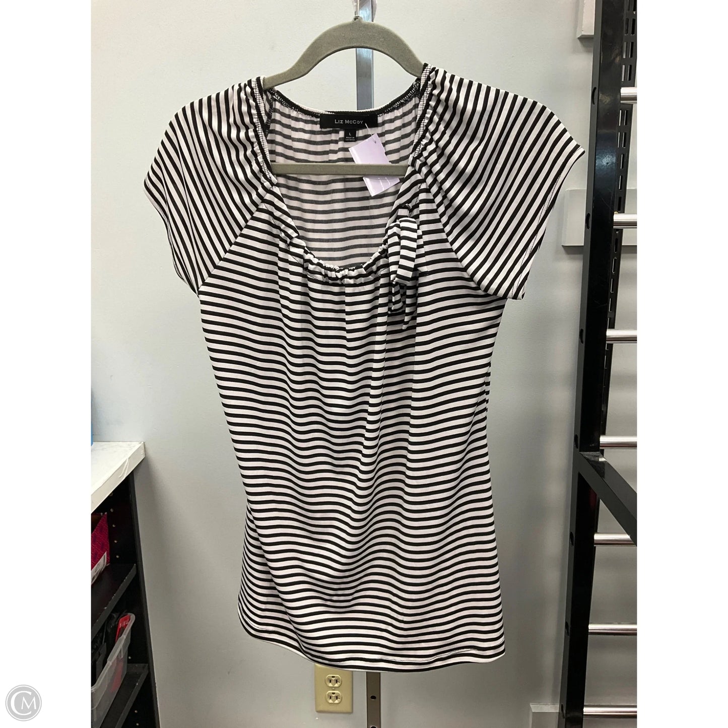Top Short Sleeve By Clothes Mentor In Striped Pattern, Size: L