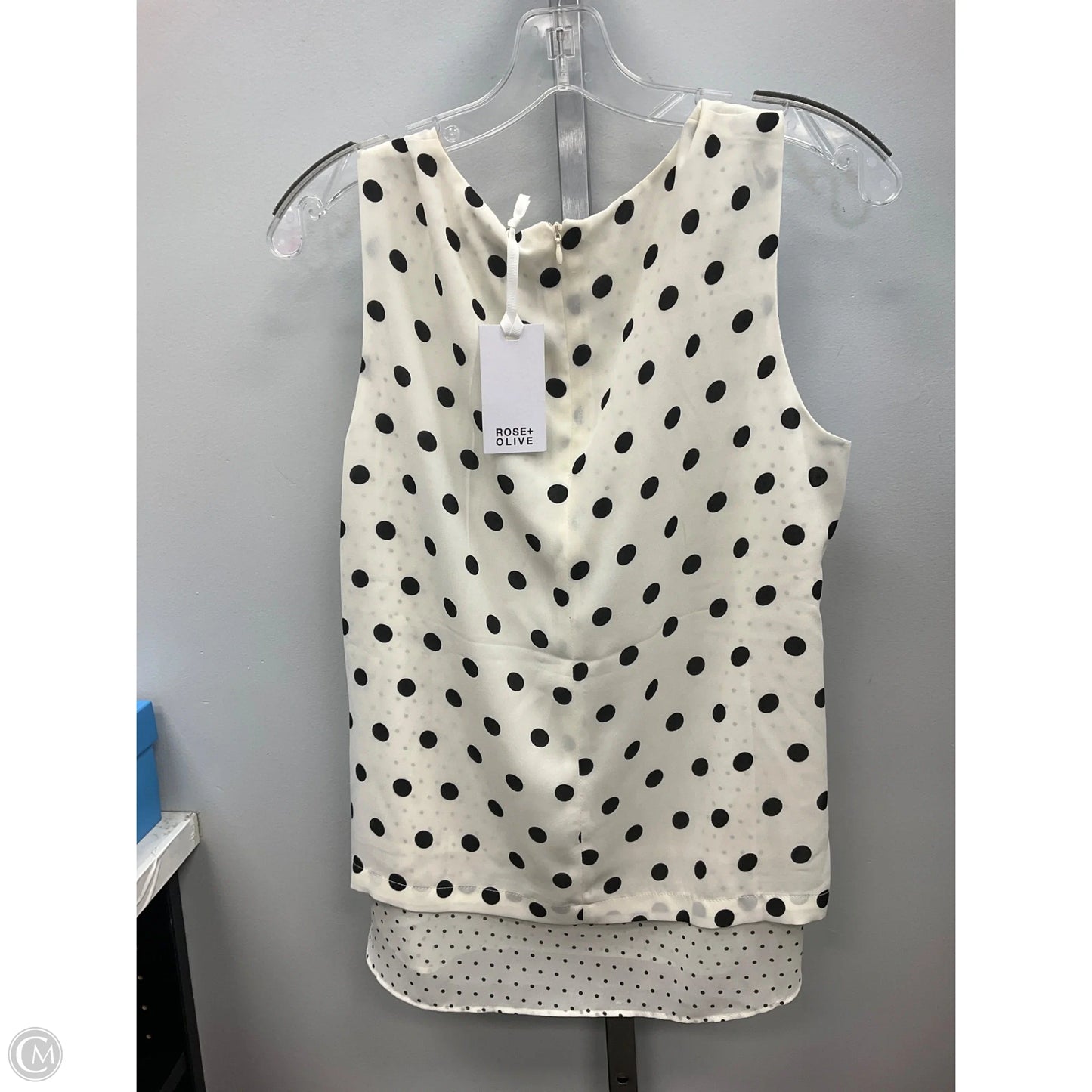 Top Sleeveless By Rose And Olive In Polkadot Pattern, Size: M