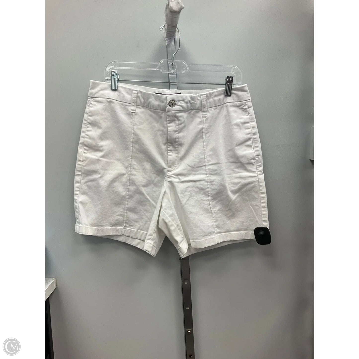 Shorts By Gloria Vanderbilt In White, Size: 12