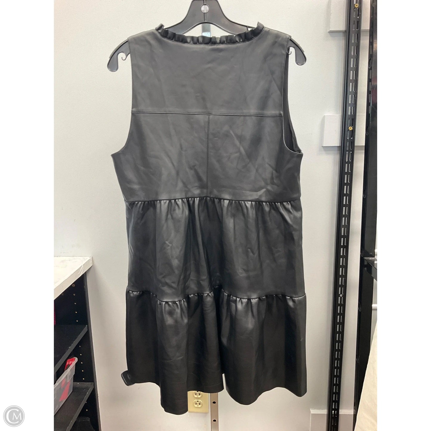 Dress Casual Short By Betsey Johnson In Black, Size: M