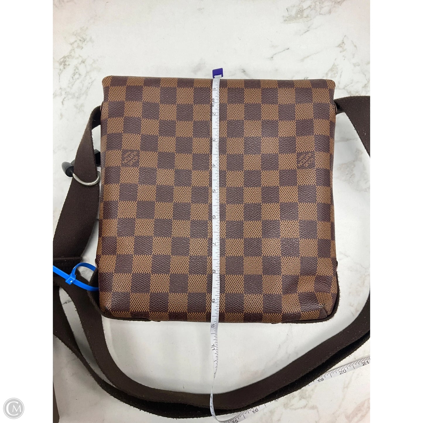 Crossbody Luxury Designer By Louis Vuitton, Size: Small