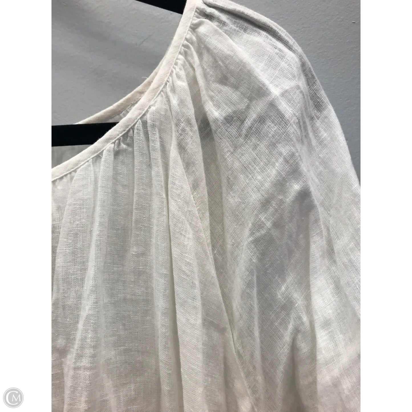 Top Short Sleeve By Cmc In Ivory, Size: Mp