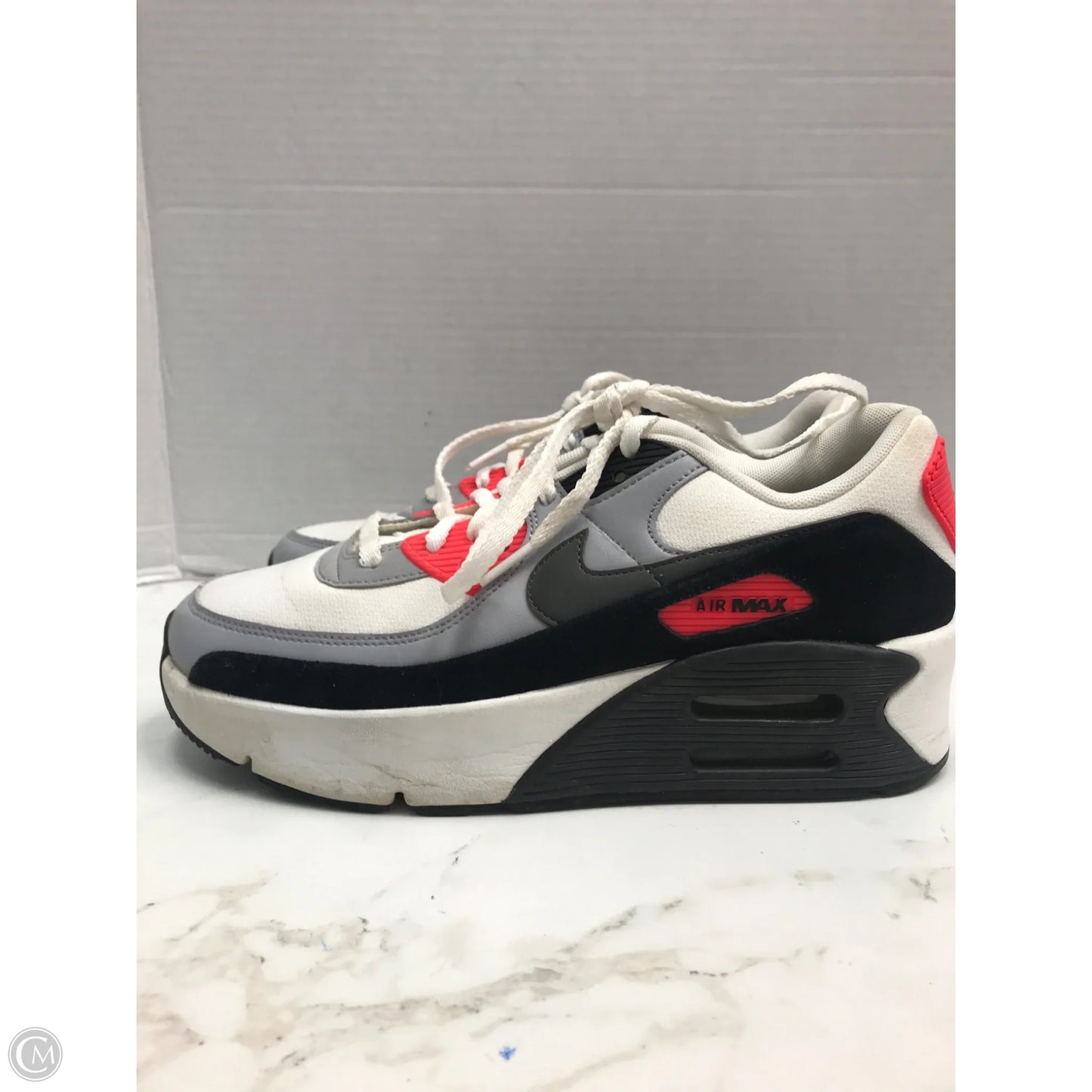 Shoes Sneakers By Nike In Black & White, Size: 10
