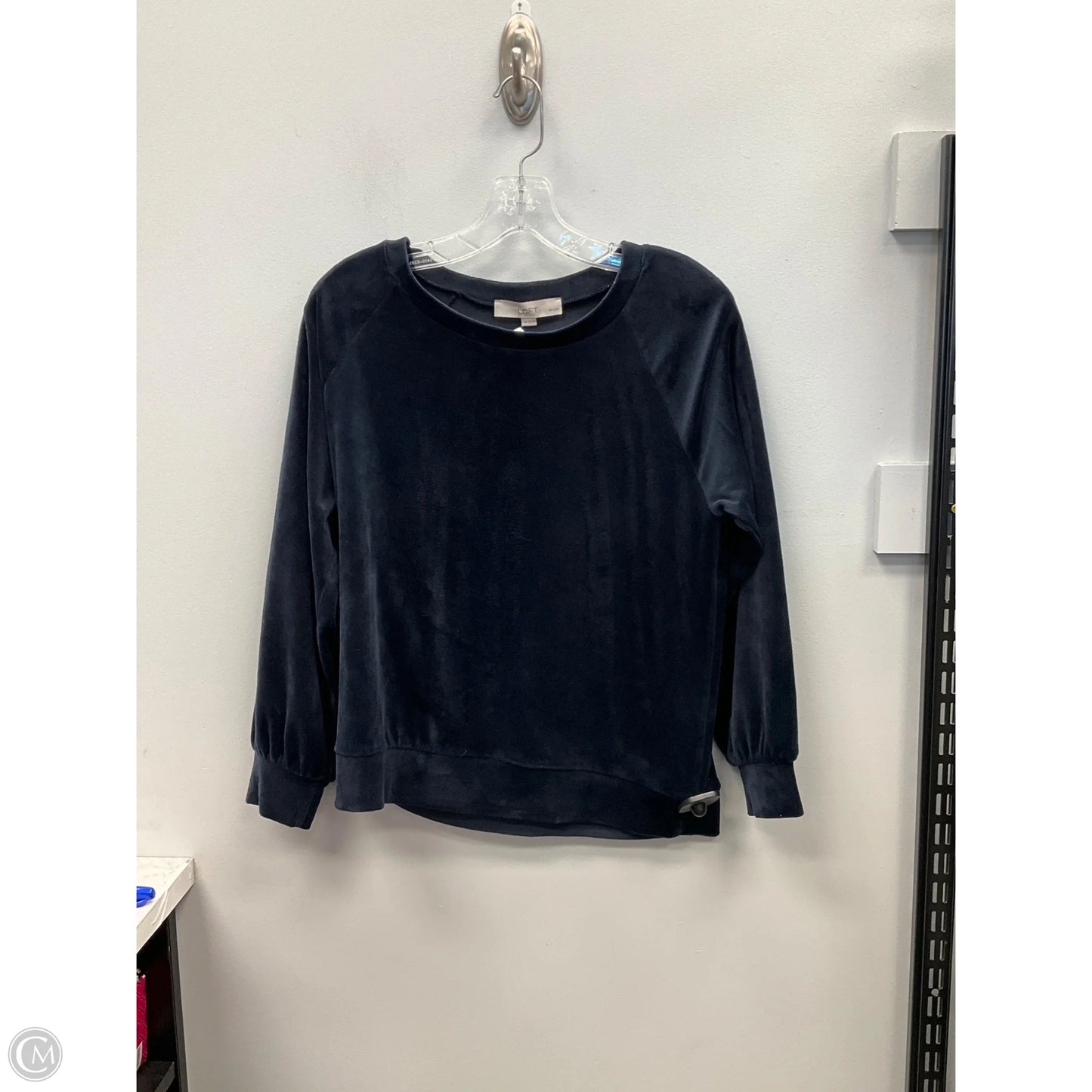 Top Long Sleeve By Loft In Navy, Size: Mp