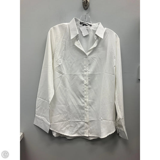 Top Long Sleeve By Clothes Mentor In White, Size: M