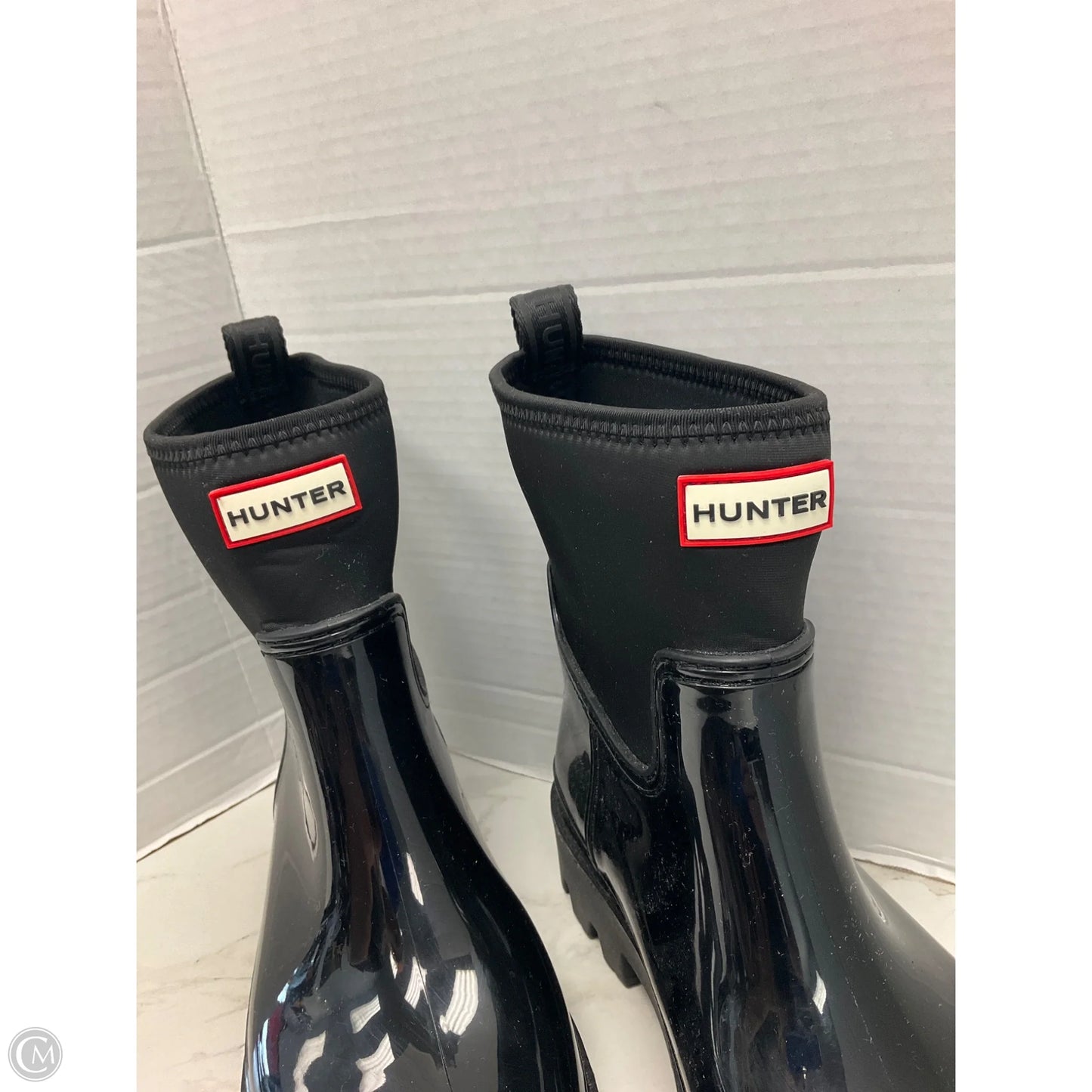 Boots Designer By Hunter In Black, Size: 9