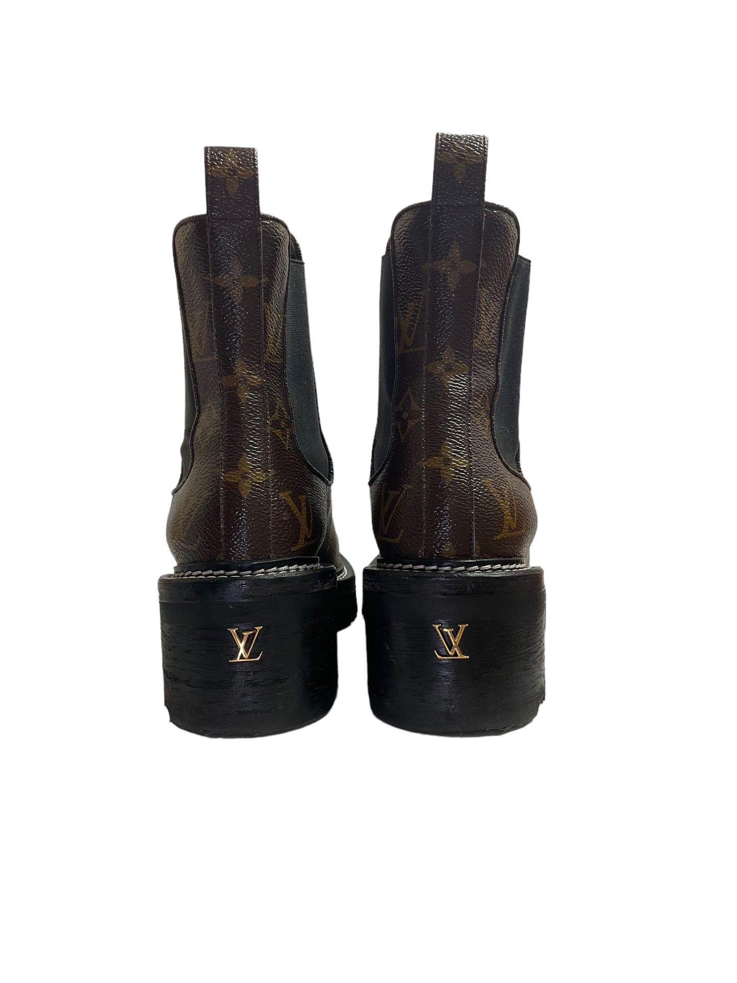Boots Luxury Designer By Louis Vuitton  Size: 7