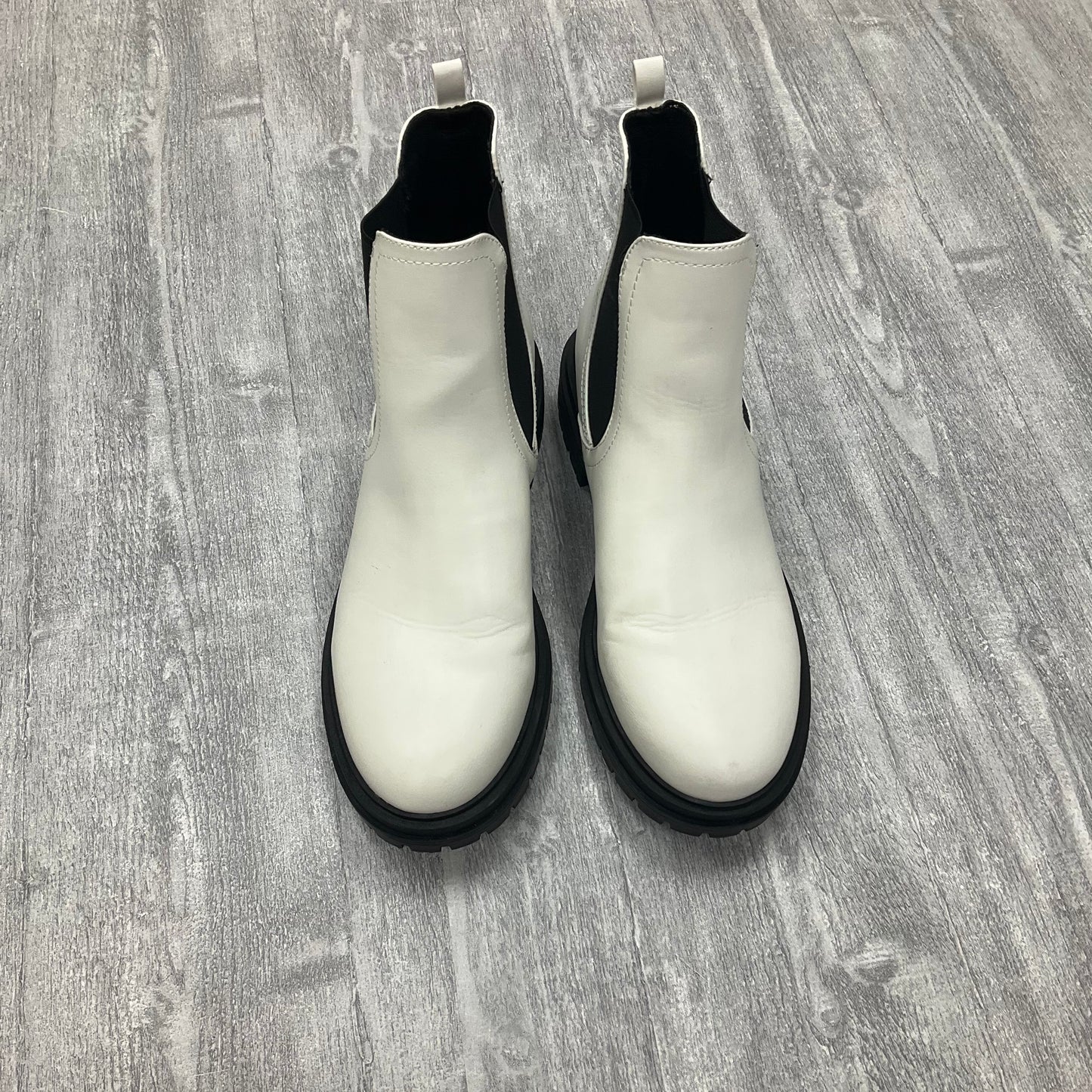 Boots Ankle Heels By Nine West In White, Size: 9.5