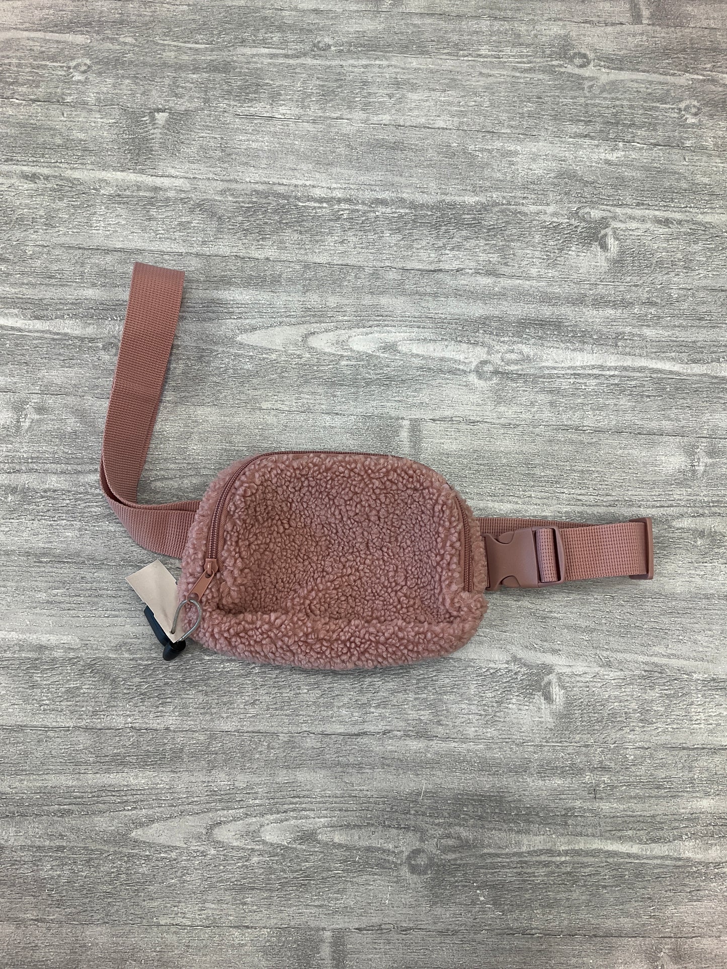 Belt Bag By Clothes Mentor, Size: Small