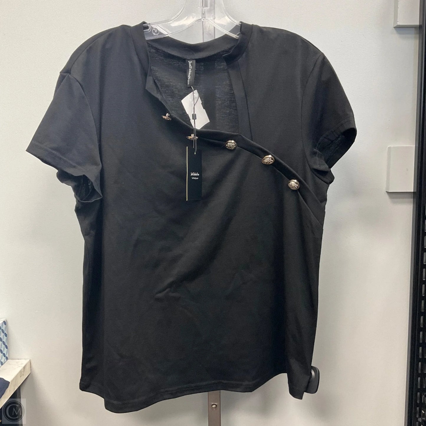 Top Short Sleeve By Clothes Mentor In Black, Size: L
