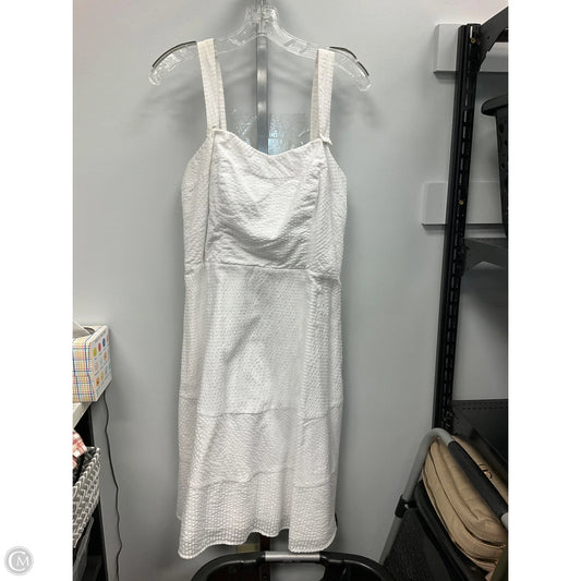 Dress Casual Short By Vineyard Vines In White, Size: 10