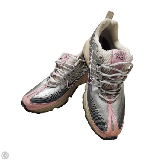 Shoes Sneakers By Nike In Silver, Size: 10.5