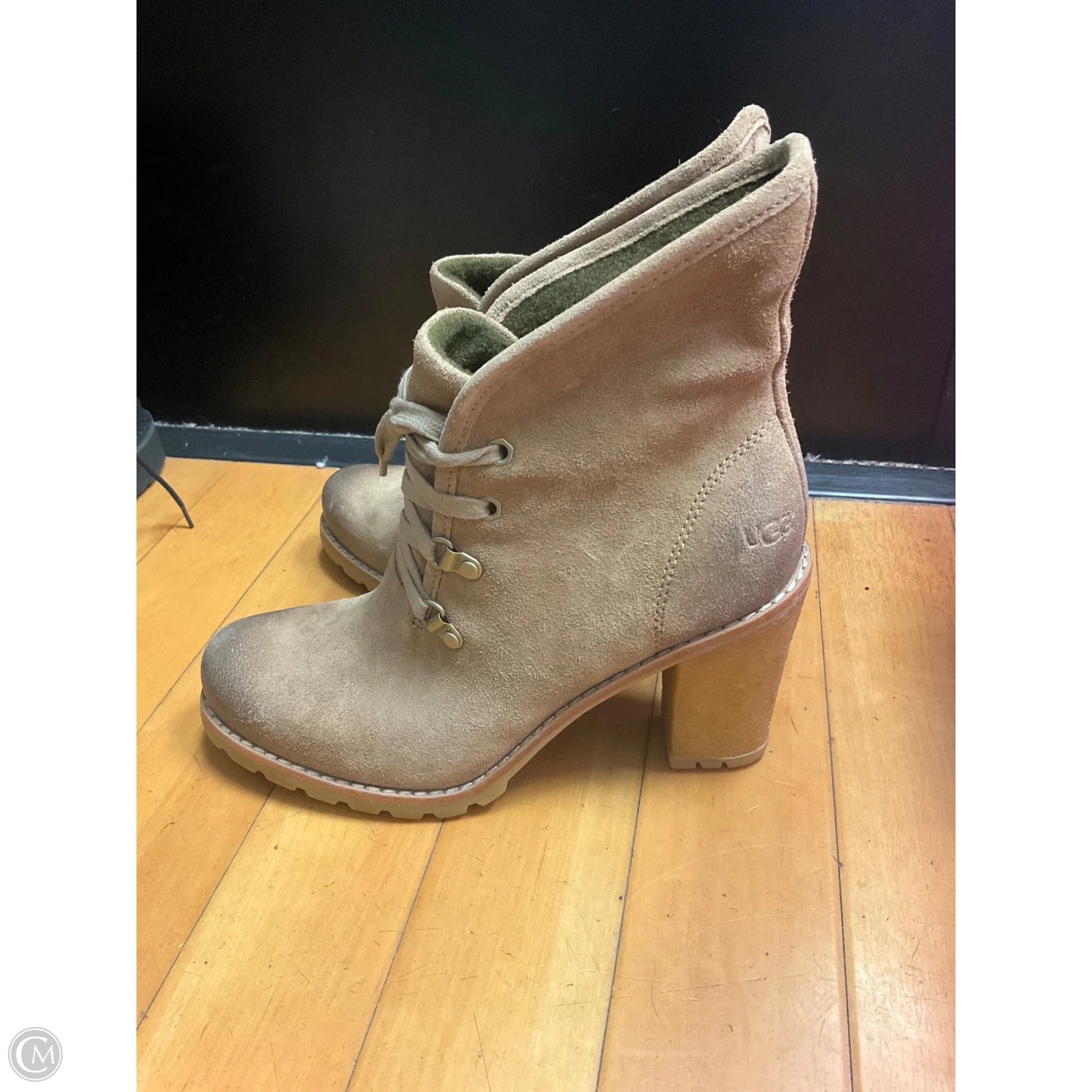 Boots Designer By Ugg In Tan, Size: 8.5