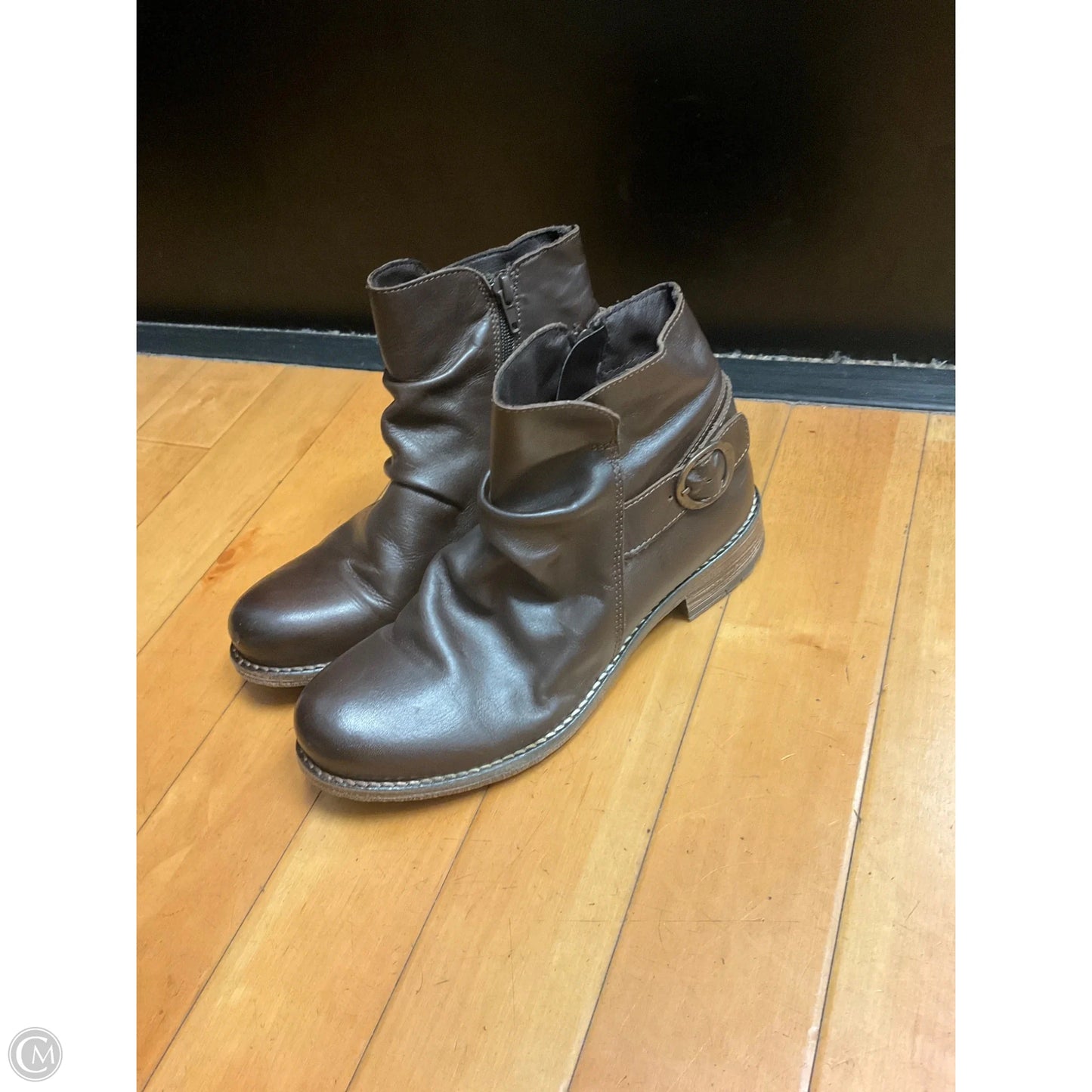 Boots Ankle Heels By Clothes Mentor In Brown, Size: 6.5