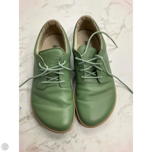 Shoes Flats By Cmc In Green, Size: 7.5