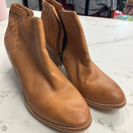 Boots Ankle Heels By Clothes Mentor In Tan, Size: 9