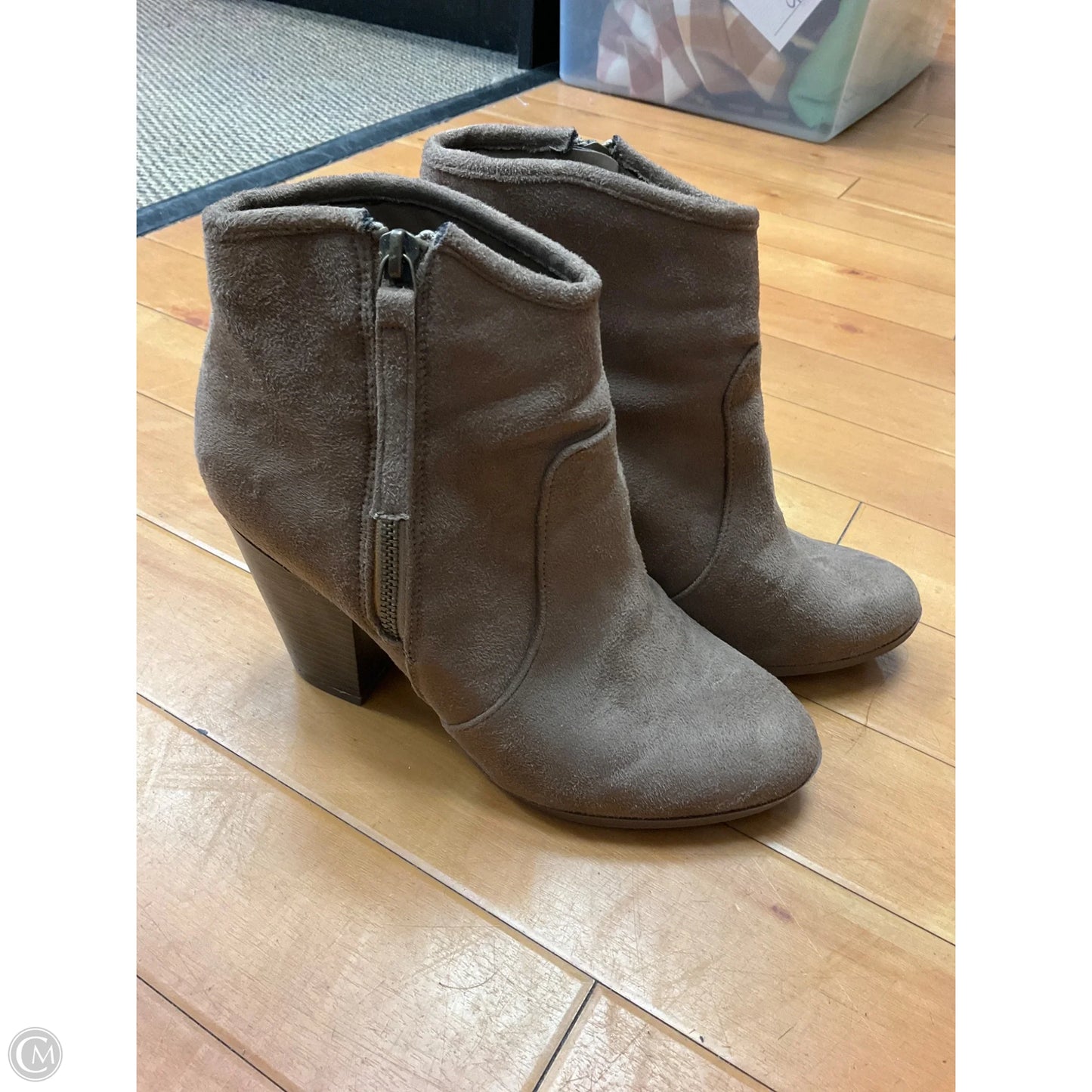 Boots Ankle Heels By Clothes Mentor In Brown, Size: 8