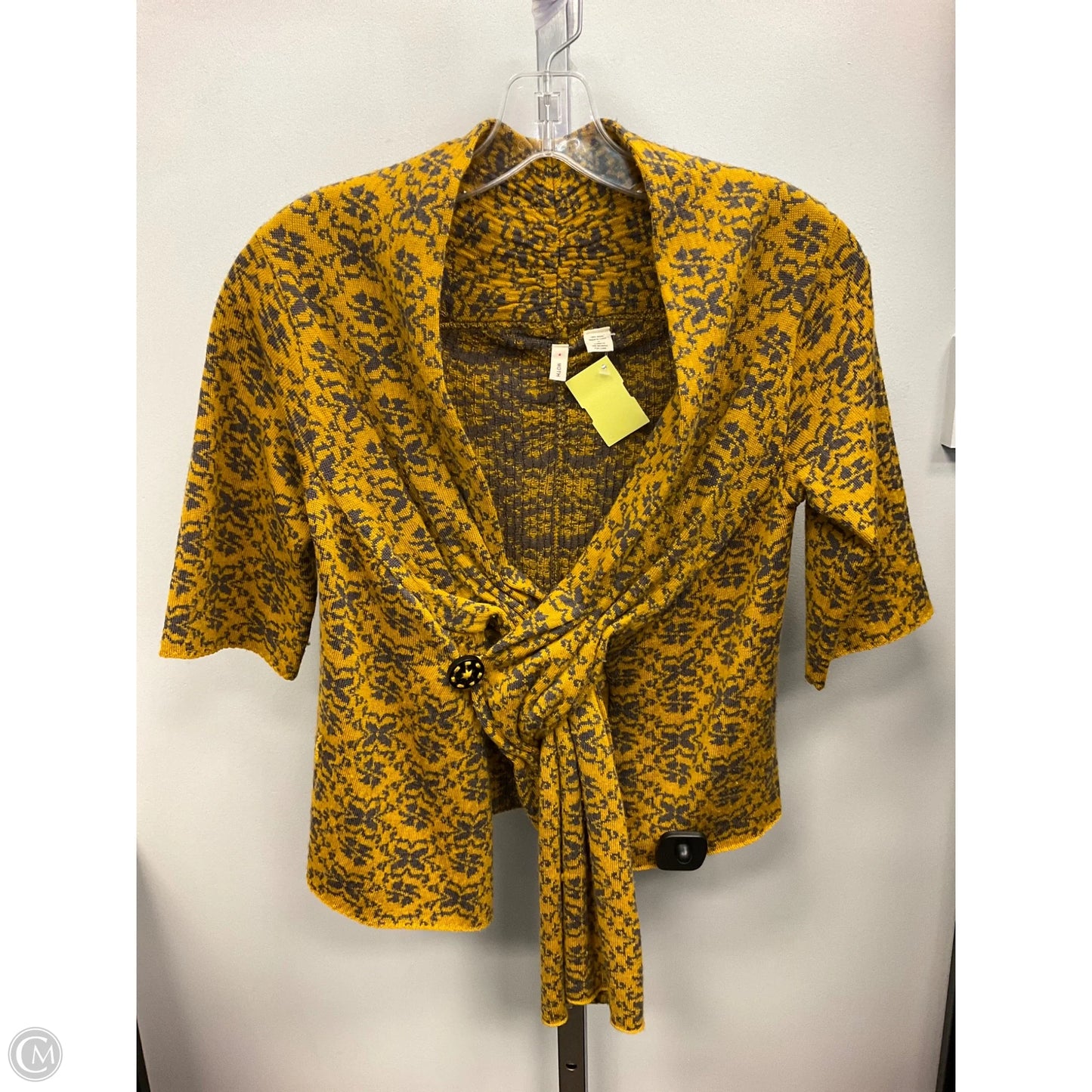 Sweater Short Sleeve By Moth In Gold & Grey, Size: S