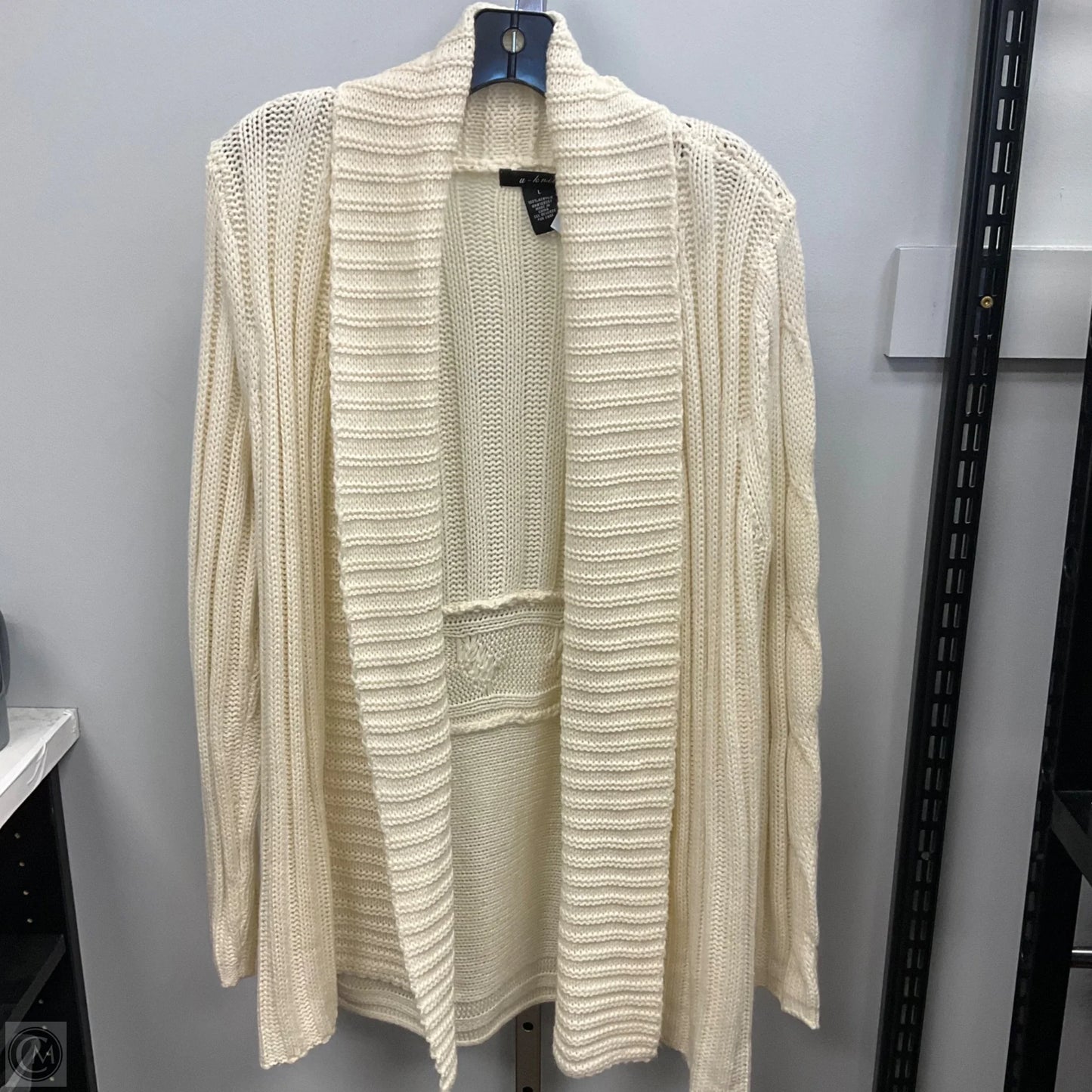 Sweater Cardigan By Clothes Mentor In Cream, Size: L