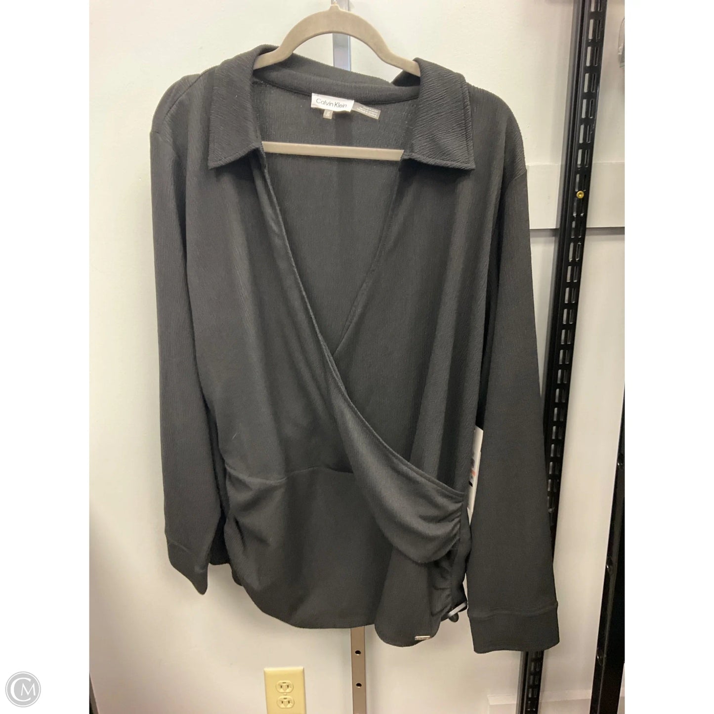 Top Long Sleeve By Calvin Klein In Black, Size: 2x