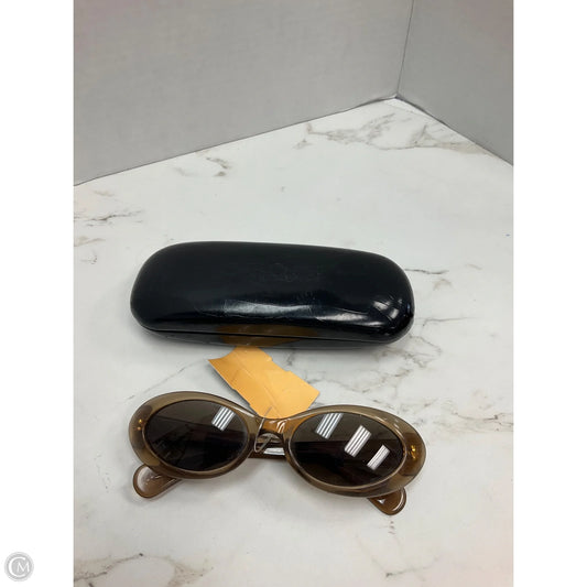 Sunglasses Luxury Designer By Gucci, Size: Small