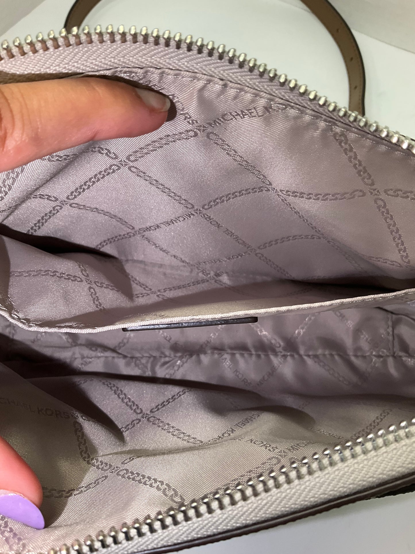 Handbag Designer By Michael Kors, Size: Medium