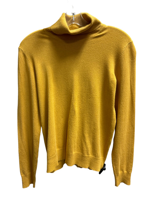 Sweater By Grace  Size: M